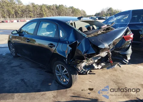 2022 Kia Forte Lxs z USA, uszkodzony, nr VIN 3KPF24AD1NE474793